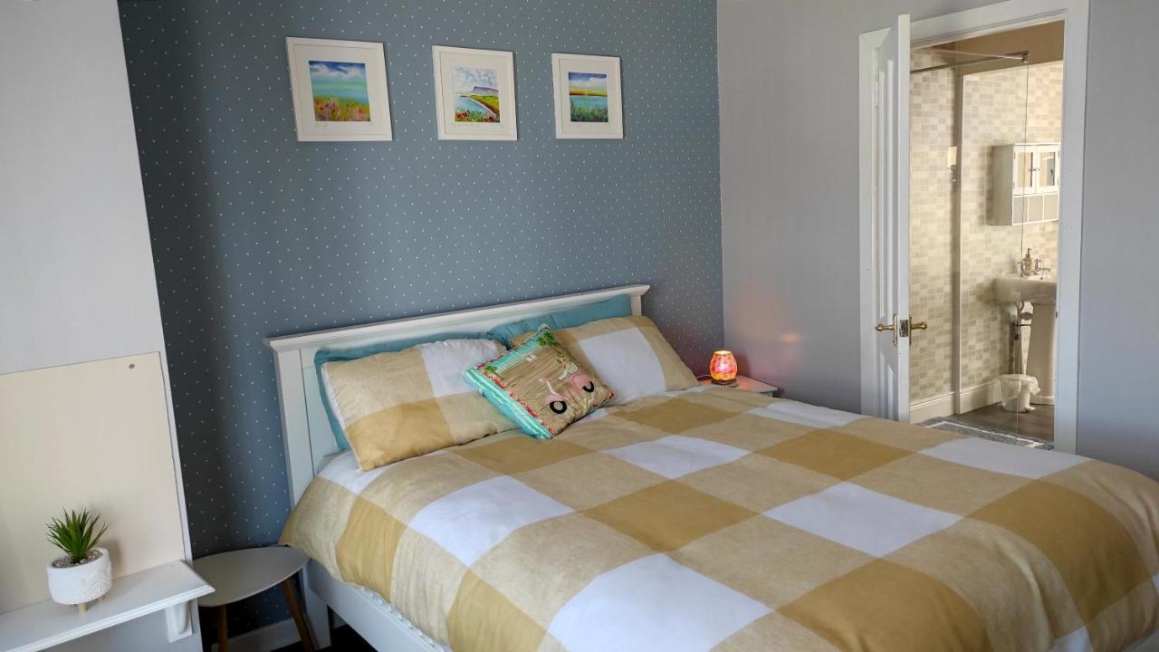 Padua House Holiday Home In The Centre Of Bundoran And 2 Mins Walk To The Beach מראה חיצוני תמונה